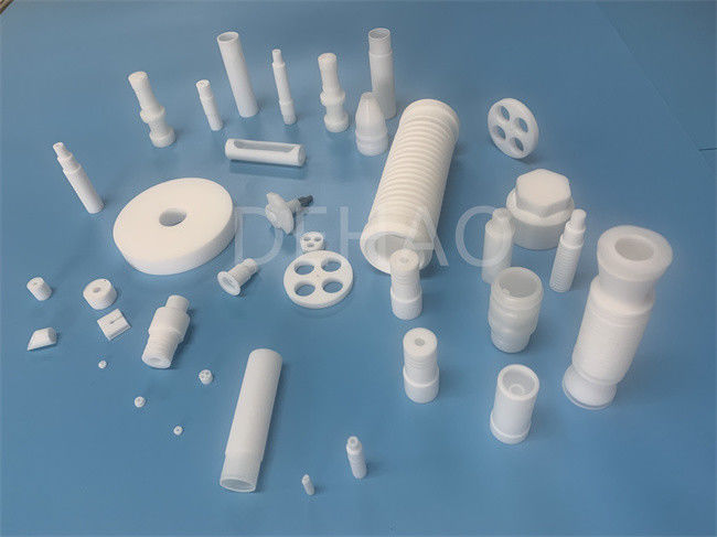 La vávula de bola del ESD PTFE asienta proceso del moldeado de la compresión del CNC que trabaja a máquina