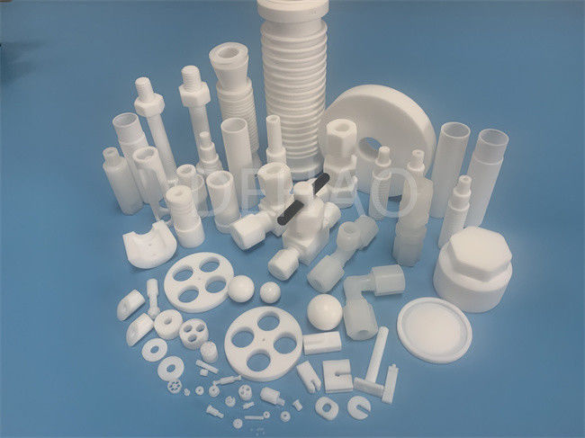 La vávula de bola del ESD PTFE asienta proceso del moldeado de la compresión del CNC que trabaja a máquina