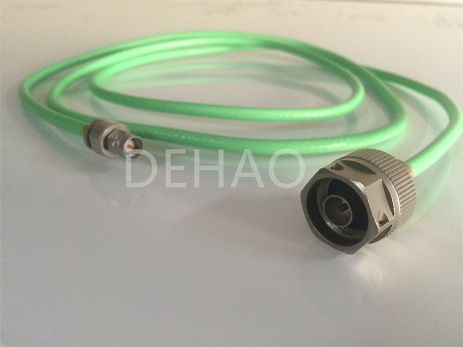 Aislador de las asambleas de cable de PTFE para el acero inoxidable del conector coaxial de 2,92 RF